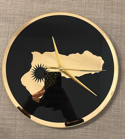 Vægur med kort over Kurdistan